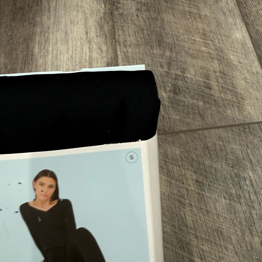 Wander Victoria‎ Velvet Leggings - Picture 2 of 10